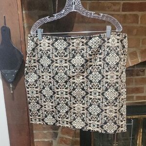 Xhilaration Geometric Black and Cream Mini Skirt